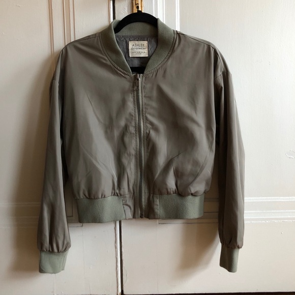 Ashley By 26 International Green Bomber Jacket - Picture 2 of 8